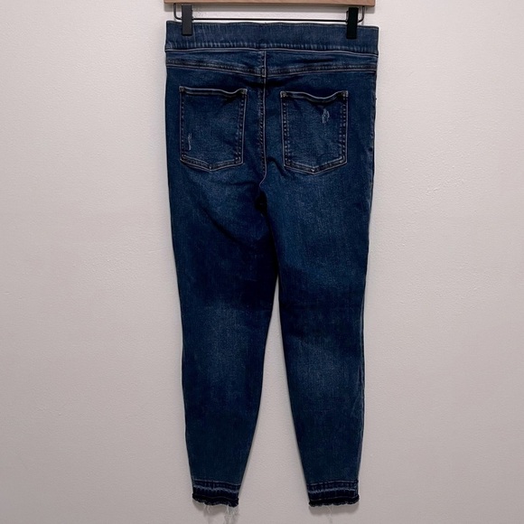 Spanx Distressed Skinny Jeans Blue Raw Hem 20203Q Size 6-8/Medium Petite - Picture 5 of 12